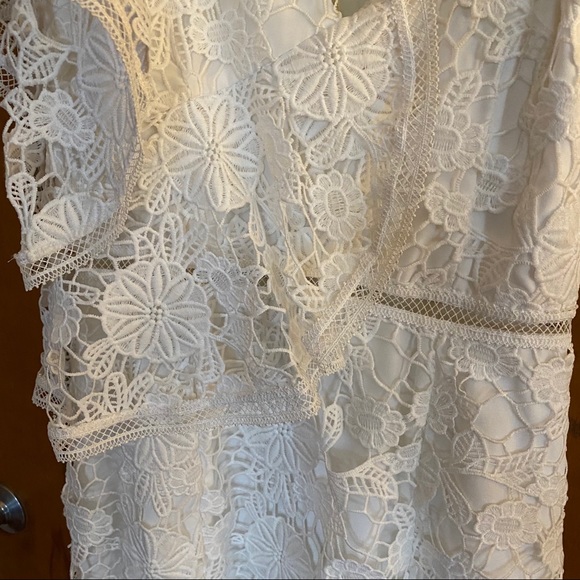 Keepsake White Floral Lace Maxi Dress Size Small - Picture 6 of 13